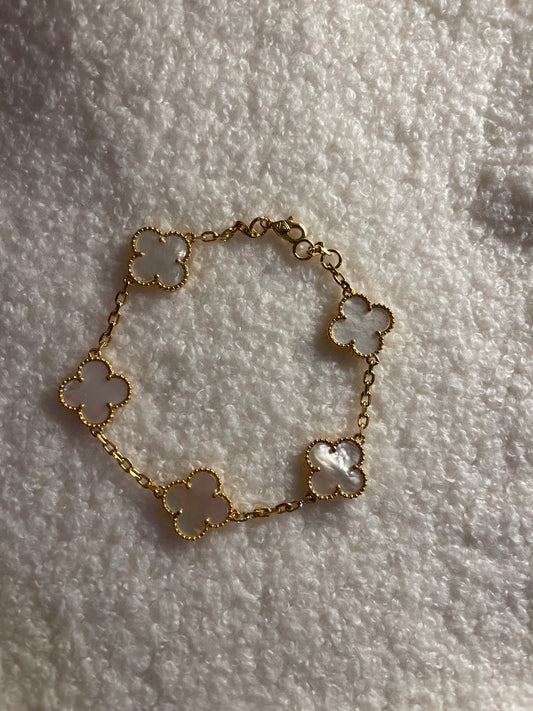 Pearly Bracelet